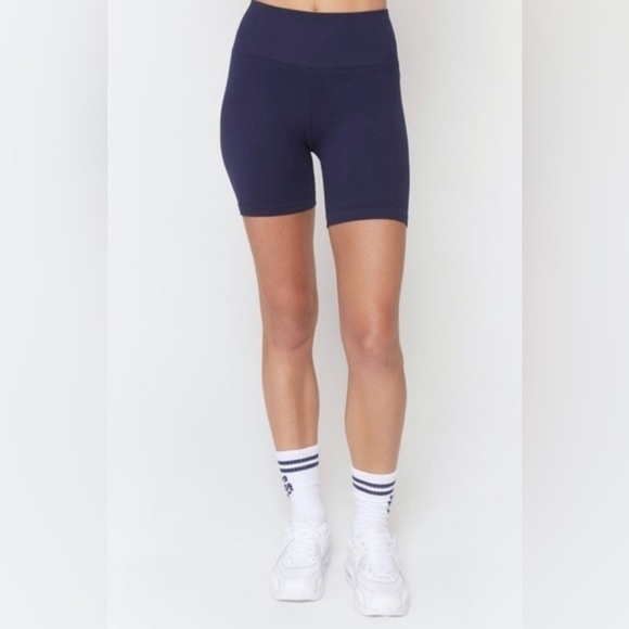 SPIRITUAL Gangster Ribbed Seamless Biker Shorts
Navy Blue Size XS/S NWT - Picture 1 of 3